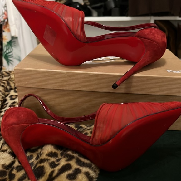 Red Louboutin high heels in perfect condition - Picture 3 of 4